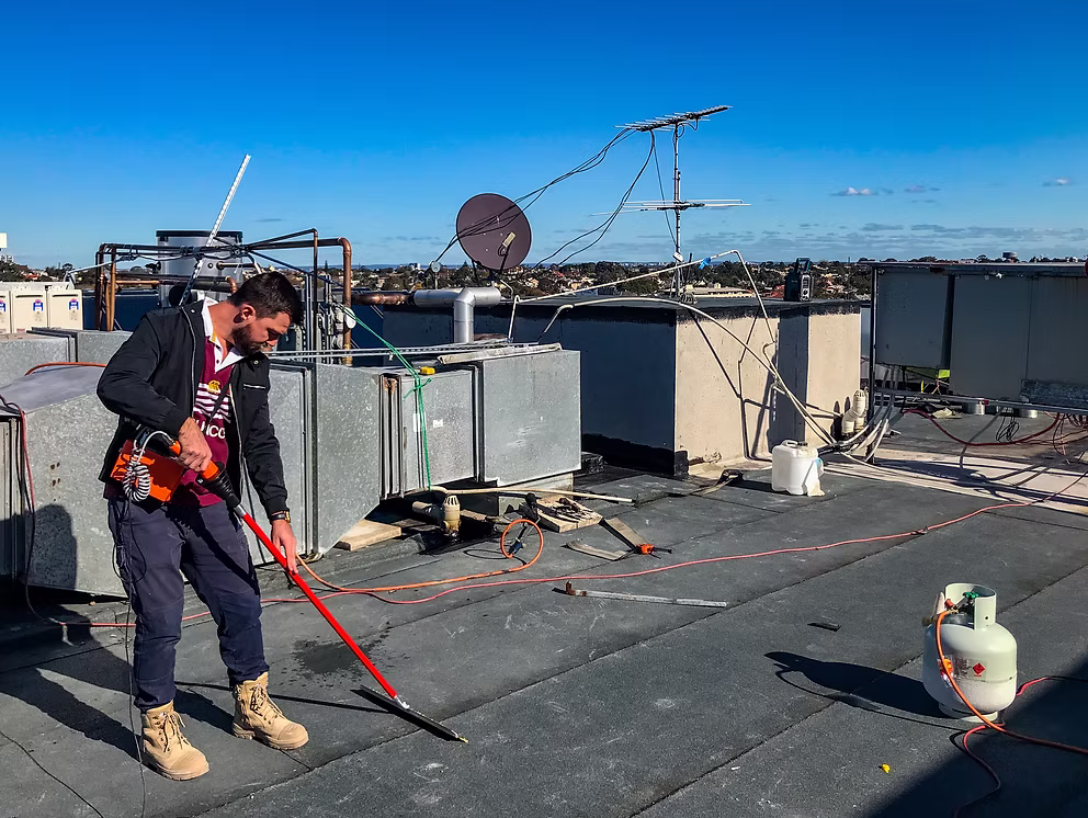 Demonstration of Electronic Leak Detection